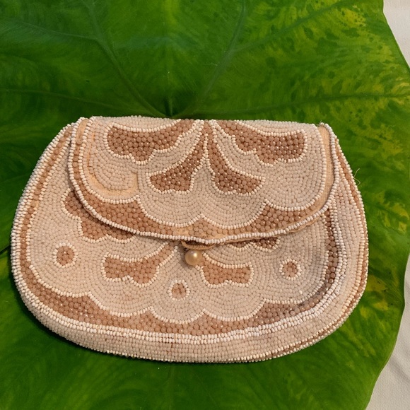 Accessories - 1950’s vintage beaded clutch purse